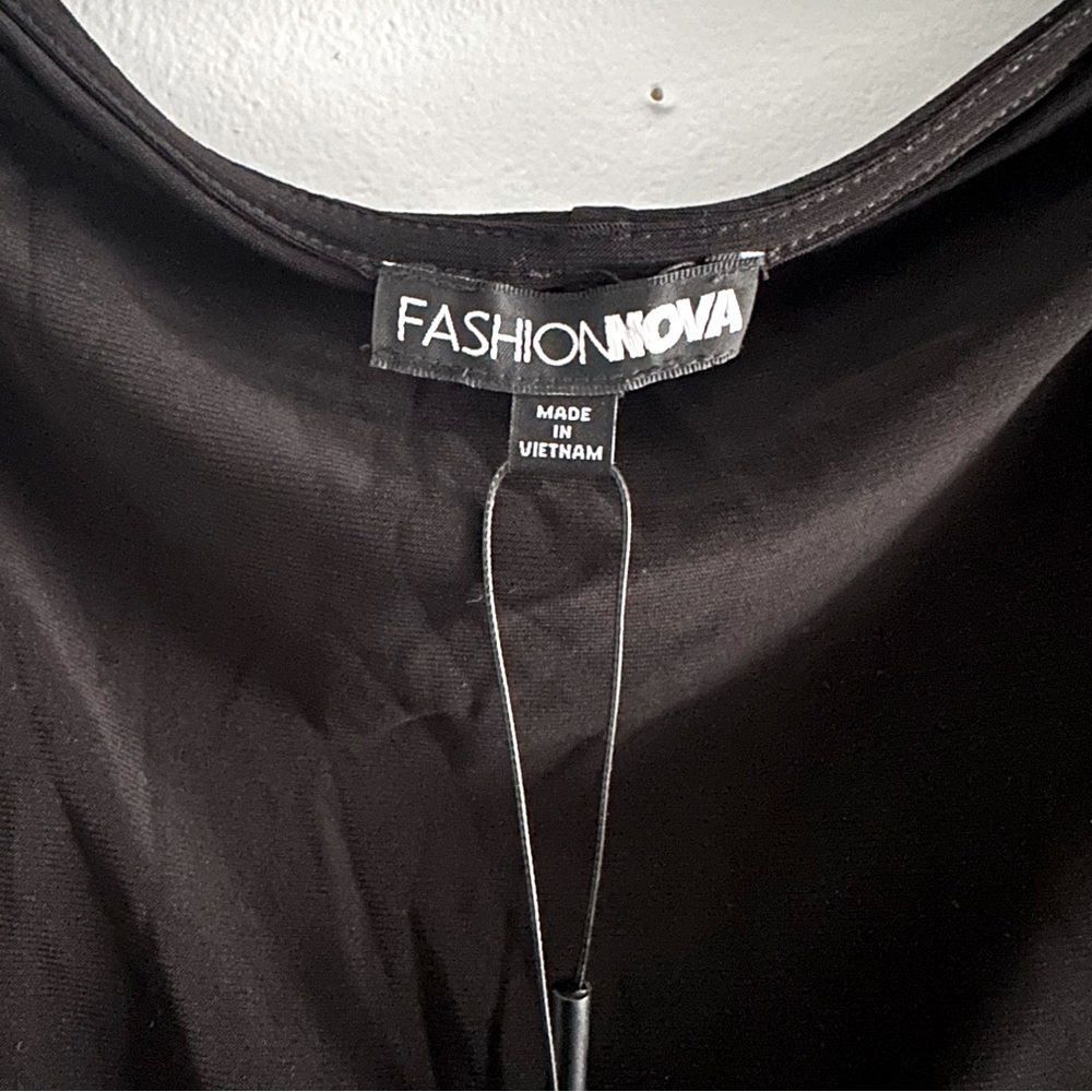 NWT - FashionNova Alex Off Shoulder Black Evening Formal Gown Maxi Dress - Picture 6 of 7